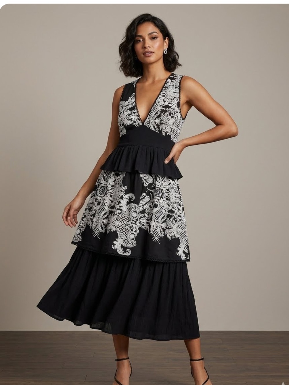 foxiedox Black and White Tiered Midi Dress